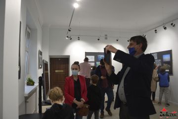 Wystawa nagrodzonych i wyróżnionych prac Ogólnopolskiego konkursu Woda Źródłem Życia w galerii DK Zameczek - fotorelacja