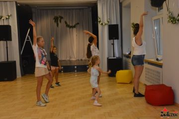LETNIE WARSZTATY TANECZNE - KID’S FUN & DANCE - pod kierunkiem instruktorki DK Zameczek Kamili Marzec