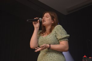 KONCERT UCZESTNIKÓW WARSZTATÓW WOKALNYCH Z UDZIAŁEM KASI LISOWSKIEJ I MAI WOJTASZEK