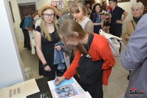 Malwina Klaudia Kozieł - Wystawa malarstwa pt. Materia (Nie)ożywiona