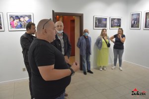 Fotorelacja z wernisażu Jarosława Korbińskiego - Za progiem Osady