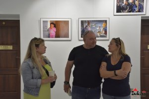 Fotorelacja z wernisażu Jarosława Korbińskiego - Za progiem Osady