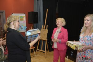 Rozstrzygnięcie XII Edycji Wojewódzkiego Konkursu Plastycznego - MOJA MAMA. Wystawa - fotorelacja