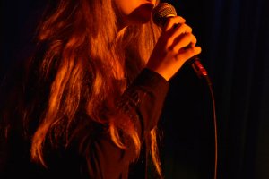Feryjne stuio piosenki Finałowy koncert uczestników warsztatów z udziałem Grażyny Łobaszewskiej