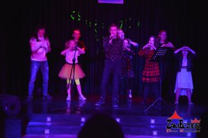 Koncert uczestników zimowych warsztatów wokalnych pod kierunkiem instruktora Andrzeja Wolskiego