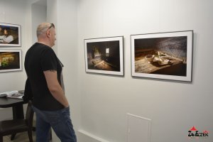 Fotorelacja z wernisażu wystawy fotografii Jarosława Korbińskiego pt. Cerkiew w Kwiatoniu.