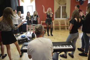 Improwizacje wokalne VOICEESTRA w ramach warsztatów wokalnych WAKE UP YOUR VOICE z Karo Glazer