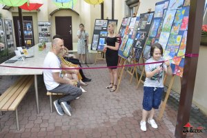 Fotorelacja z Uroczystego Otwarcia Nowej Galerii Sztuki "FORMAT" w DK ZAMECZEK oraz wystawy sekcji plastycznych i fotograficznych