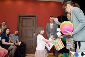Rozdanie nagród w VII Konkursie Plastycznym pt. "Moja Mama"