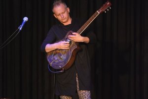 Rozstrzygnięcie IX Edycji Wojewódzkiego Konkursu Plastycznego - MOJA MAMA. Wystawa i Koncert Piotra Resteckiego – fotorelacja
