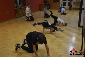 Zajęcia breakdance z instruktorem Piotrem Sikorą