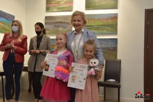 Rozstrzygnięcie XI Edycji Wojewódzkiego Konkursu Plastycznego - MOJA MAMA. Wystawa - fotorelacja 