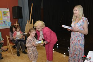 Rozstrzygnięcie XII Edycji Wojewódzkiego Konkursu Plastycznego - MOJA MAMA. Wystawa - fotorelacja