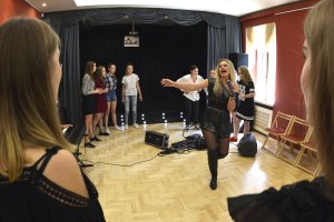 Improwizacje wokalne VOICEESTRA w ramach warsztatów wokalnych WAKE UP YOUR VOICE z Karo Glazer