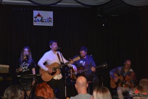 ?Koncert zespołu "Cztery Pory Miłowania" w Domu Kultury Zameczek
