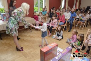 Rozstrzygnięcie IX Edycji Wojewódzkiego Konkursu Plastycznego - MOJA MAMA. Wystawa i Koncert Piotra Resteckiego – fotorelacja