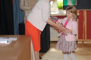 Rozdanie nagród w V Konkursie Plastycznym pt. "Moja Mama"