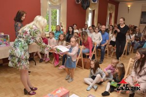 Rozstrzygnięcie IX Edycji Wojewódzkiego Konkursu Plastycznego - MOJA MAMA. Wystawa i Koncert Piotra Resteckiego – fotorelacja