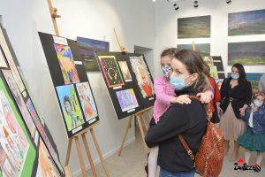 Rozstrzygnięcie XI Edycji Wojewódzkiego Konkursu Plastycznego - MOJA MAMA. Wystawa - fotorelacja 