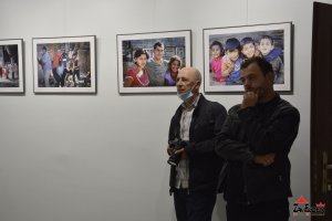 Fotorelacja z wernisażu Jarosława Korbińskiego - Za progiem Osady