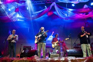 Ogólnopolski Festiwal PiosenkiPrzy kominku