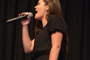 KONCERT UCZESTNIKÓW - LETNICH WARSZTATÓW WOKALNYCH Z MONIKĄ URLIK - fotorelacja