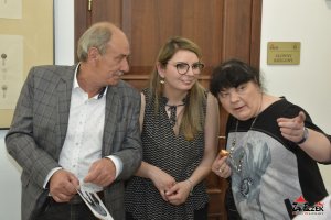Wystawa malarstwa,rysunku i grafiki Justyny Pośpiech pt "ZNAKI CZASU"- fotorelacja