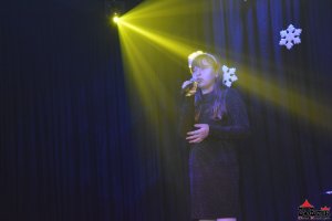 Koncert Zameczkowego Studia Piosenki Andrzeja Wolskiego i Studia Gitarowego Piotra Resteckiego dedykowany wszystkim ukochanym Babciom i Dziadkom - Fotorelacja