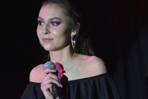 Koncert uczestników feryjnych warsztatów wokalnych pod kierunkiem Grażyny Łobaszewskiej i Andrzeja Wolskiego