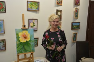 Trzy spojrzenia - wystawa i pozezja