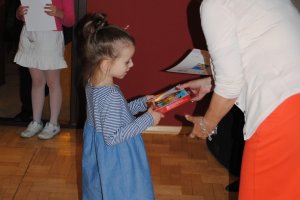 Rozdanie nagród w V Konkursie Plastycznym pt. "Moja Mama"