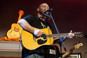 Ogólnopolski Festiwal PiosenkiPrzy kominku