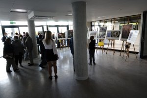 Uroczystość otwarcia Dworca Autobusowego w Kielcach - prezentacja wystawy fotograficznej "Kielce Miasto które Kocham" oraz występy wokalistów Zameczkowego Studia Piosenki