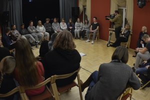 "O Sobie, po swojemu" - pokaz pracy warsztatu teatralnegopod kierunkiem Michała Buszewicza.