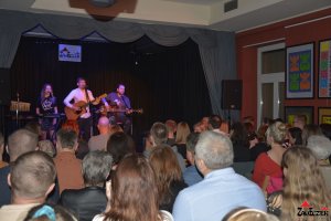 ?Koncert zespołu "Cztery Pory Miłowania" w Domu Kultury Zameczek