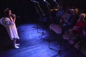 ANIELSKIE PODSZEPTY - wystawa oraz Koncert DOBREGO ROKU w wykonaniu wokalistów Zameczkowego Studia Piosenki - fotorelacja