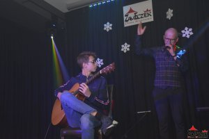 Koncert Zameczkowego Studia Piosenki Andrzeja Wolskiego i Studia Gitarowego Piotra Resteckiego dedykowany wszystkim ukochanym Babciom i Dziadkom - Fotorelacja