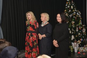 Wystawa malarstwa i witraży Barbary Żelaznej pt. Z kolorami przez życie iść oraz koncert Piotra Resteckiego