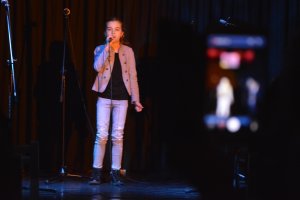 Koncert uczestników feryjnych warsztatów wokalnych pod kierunkiem Grażyny Łobaszewskiej i Andrzeja Wolskiego