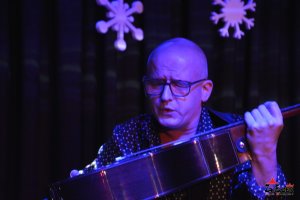 Wystawa malarstwa i witraży Barbary Żelaznej pt. Z kolorami przez życie iść oraz koncert Piotra Resteckiego