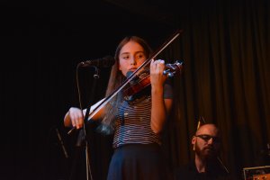 Koncert uczestników Kreatywnych Warsztatów Wokalnych pod kierunkiem Kasi Stanek
