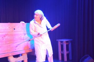 Spektakl "Obłęd" w wykonaniu Teatru Zbożowego