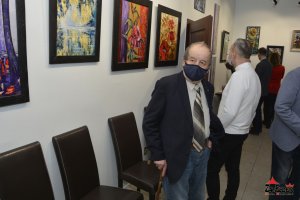 Wystawa malarstwa i witraży Barbary Żelaznej pt. Z kolorami przez życie iść oraz koncert Piotra Resteckiego