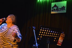 Koncert uczestników feryjnych warsztatów wokalnych pod kierunkiem Grażyny Łobaszewskiej i Andrzeja Wolskiego