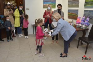 Rozstrzygnięcie XI Edycji Wojewódzkiego Konkursu Plastycznego - MOJA MAMA. Wystawa - fotorelacja 