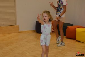 LETNIE WARSZTATY TANECZNE - KID’S FUN & DANCE - pod kierunkiem instruktorki DK Zameczek Kamili Marzec