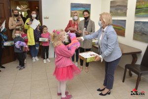 Rozstrzygnięcie XI Edycji Wojewódzkiego Konkursu Plastycznego - MOJA MAMA. Wystawa - fotorelacja 