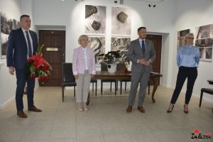Przekazanie obowiązków nowej Dyrektor DK Zameczek Magdalenie Nowaczek w obecności wiceprezydenta Marcina Chłodnickiego oraz zastępca Dyrektora Wydziału Edukacji,Kultury i Sportu Grzegorza Sowińskiego 