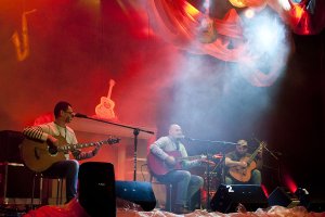 Ogólnopolski Festiwal PiosenkiPrzy kominku