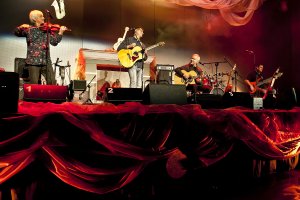 Ogólnopolski Festiwal PiosenkiPrzy kominku
